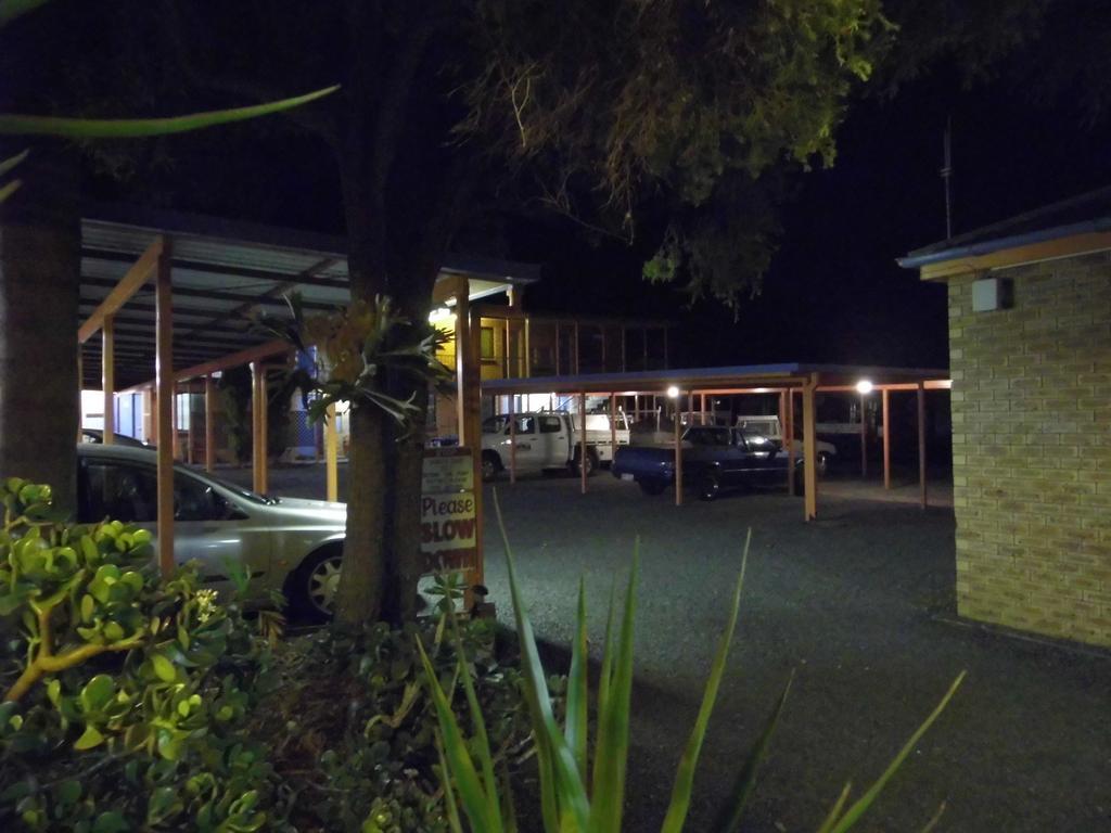 Nanango Fitzroy Motel Εξωτερικό φωτογραφία